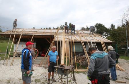 PRENOVA STREHE BK TIČNICA RAKEK 02 FOTO LJUBO VUKELIČ